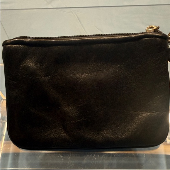 Coach Vintage Black Leather Wristlet Clutch with Cat Charm EUC but looks new - Picture 5 of 6
